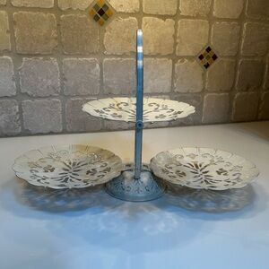 Elegant Vintage Cream Metal Tiered Folding Serving Tray